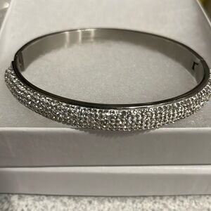 Stainless Steel Silver White Crystal Hinge Bangle  Bracelet NWOT